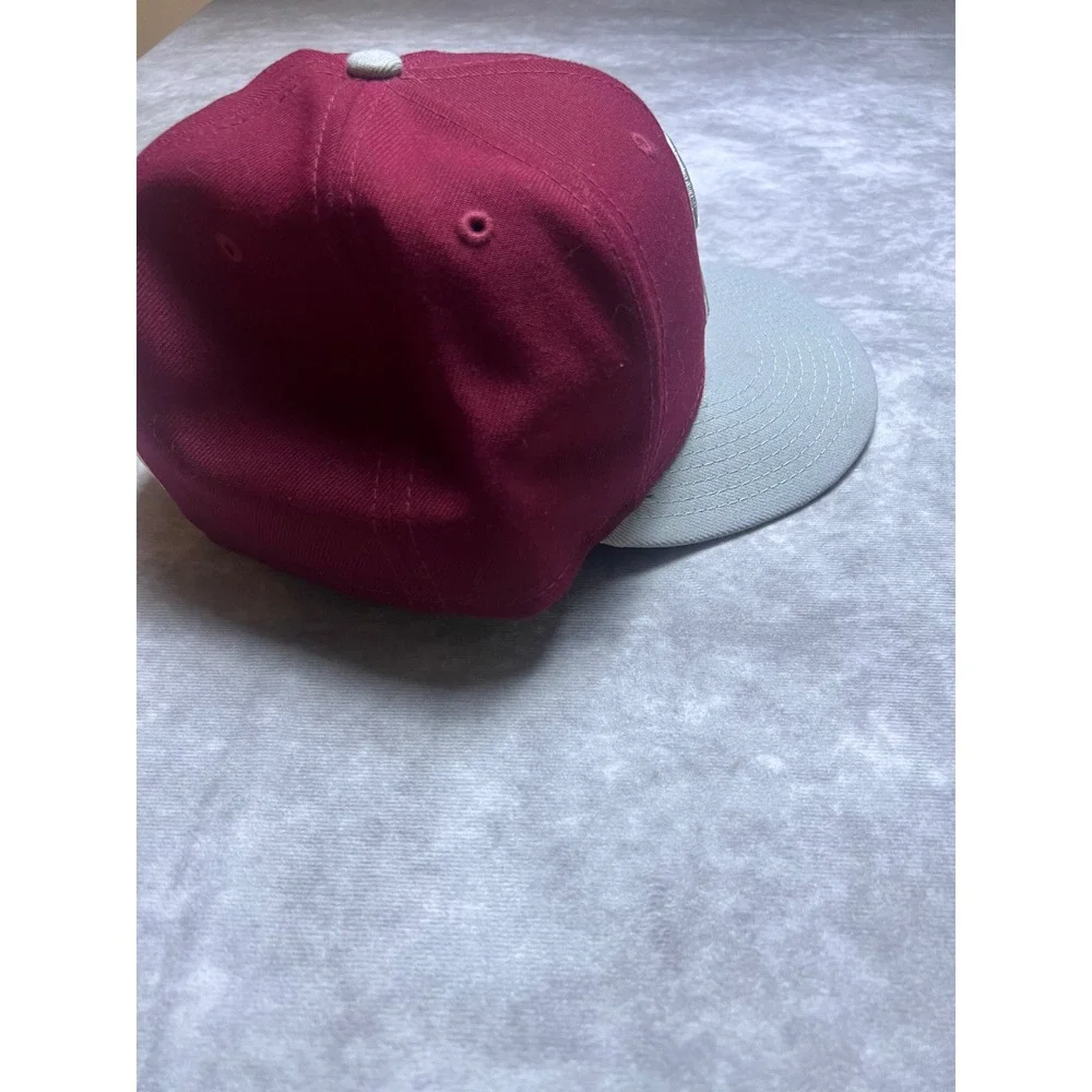 New Era Tacoma Rainiers MiLB Hat Mens 7 1/2 Maroon Grey 59FIFTY Fitted Cap
